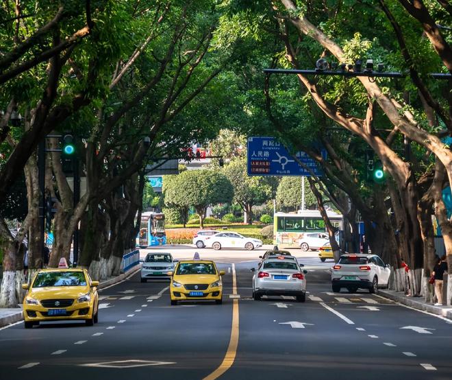 钱？重庆旅游4天3晚详细预算跟着玩省钱麻将胡了模拟器重庆跟团旅游四日要多少(图2)