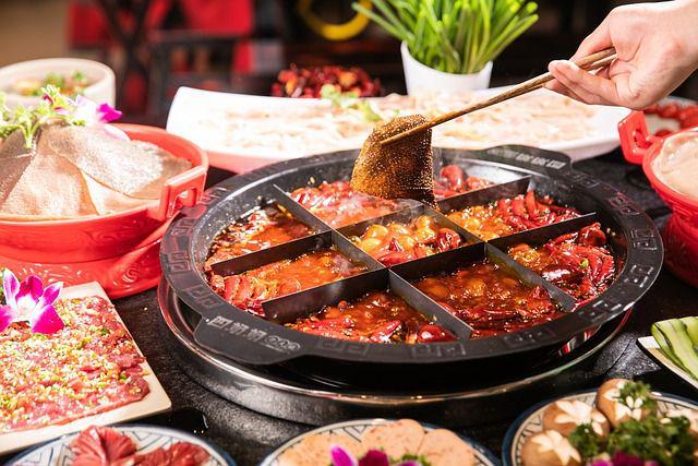 北京的味道：品味地道火锅PG电子麻将胡了试玩老(图2)