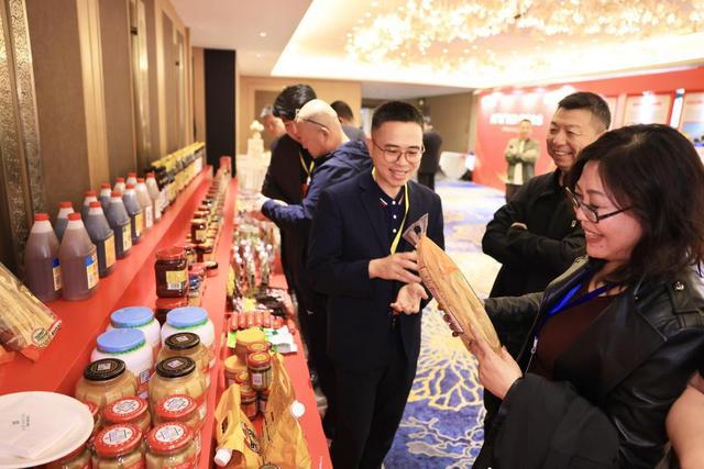 品受捧 科技赋能老字号焕发新活力麻将胡了2模拟器王致和减盐减糖食(图2)