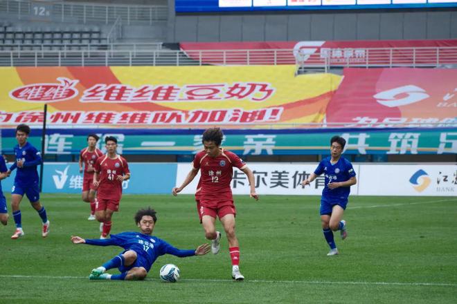 的“苏超”比国足段子还精彩！PG麻将胡了网站入口一夜爆火(图5)
